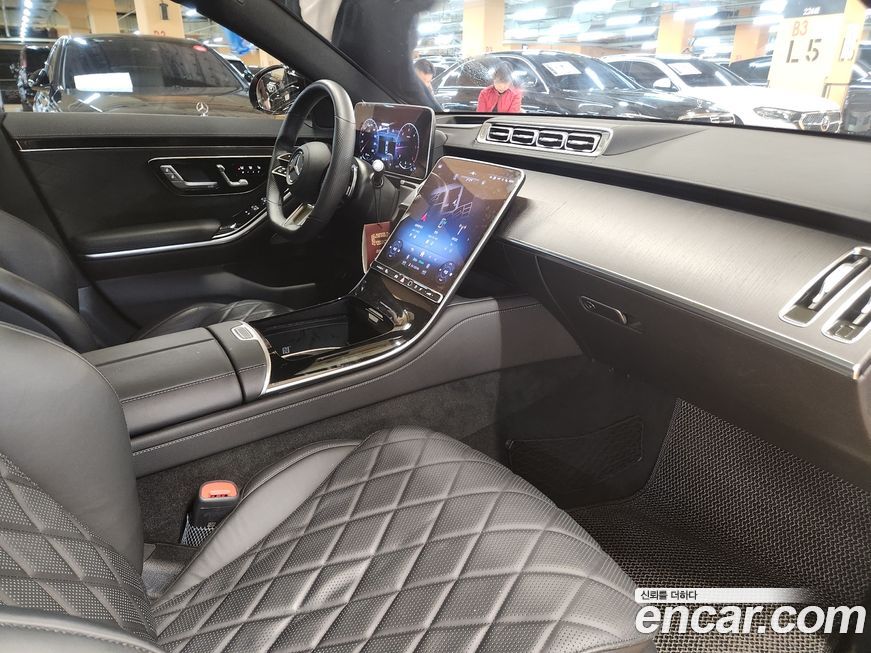 Mercedes-Benz S-Class 2021