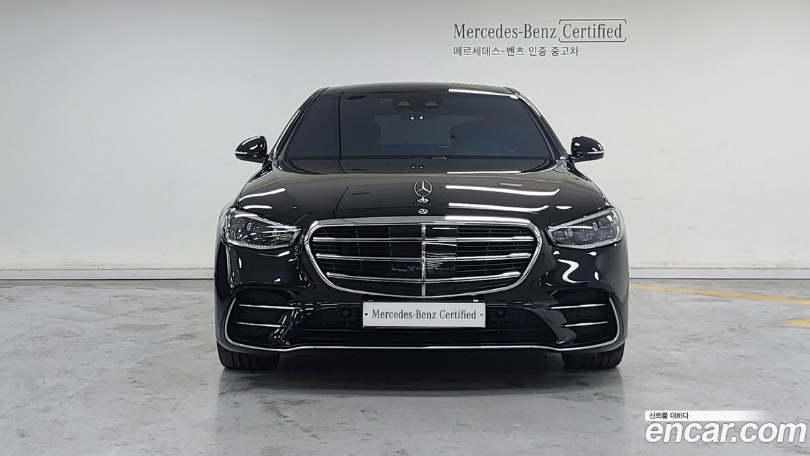 Mercedes-Benz S-Class 2024