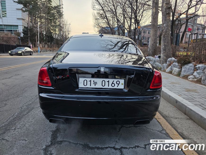 Rolls-Royce Ghost 2015