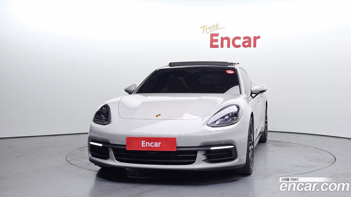 Porsche Panamera 2020