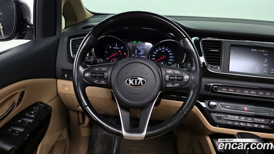 Kia Canival 2019