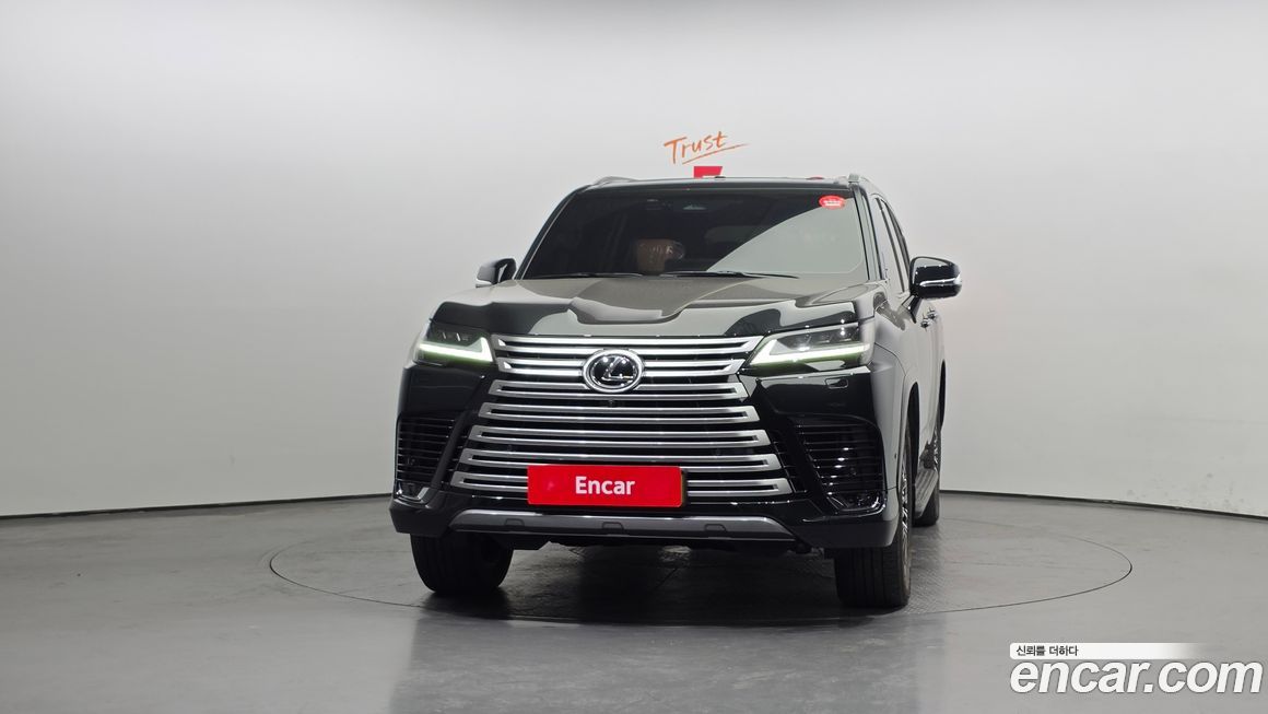 Lexus LX 2025