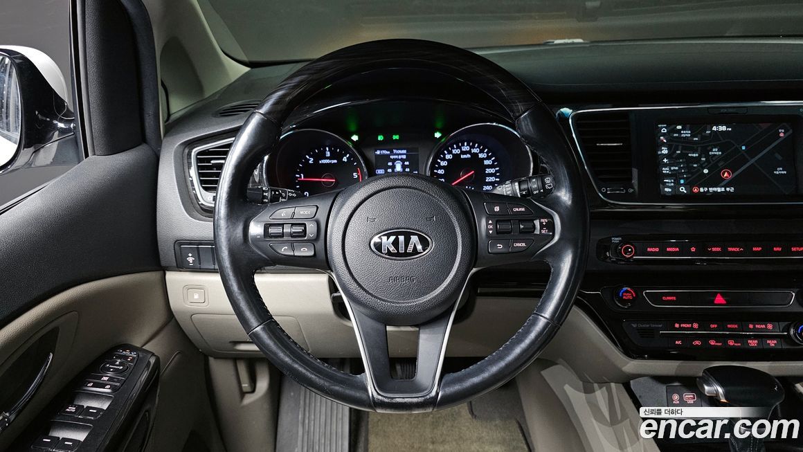 Kia Canival 2019