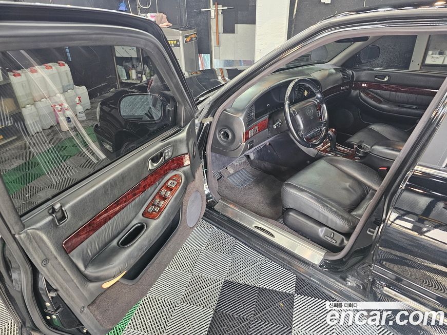 Hyundai Dynasty 2002