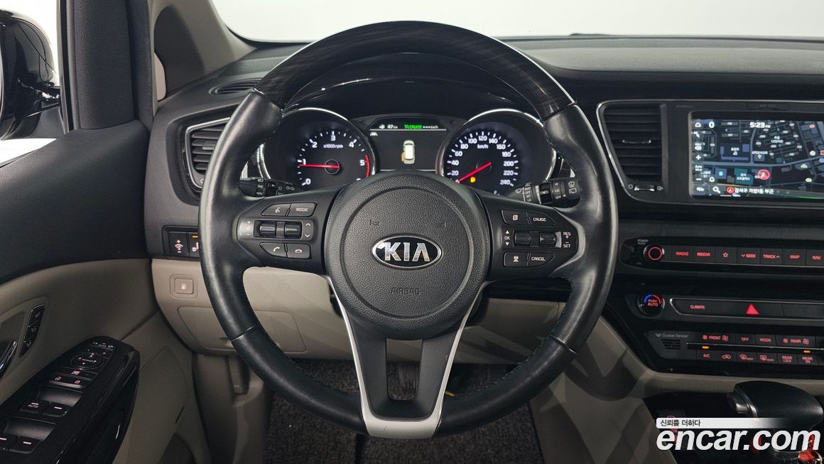 Kia Canival 2019