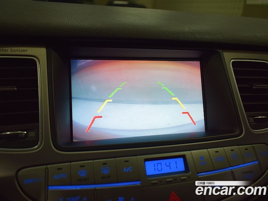 Hyundai Genesis 2012