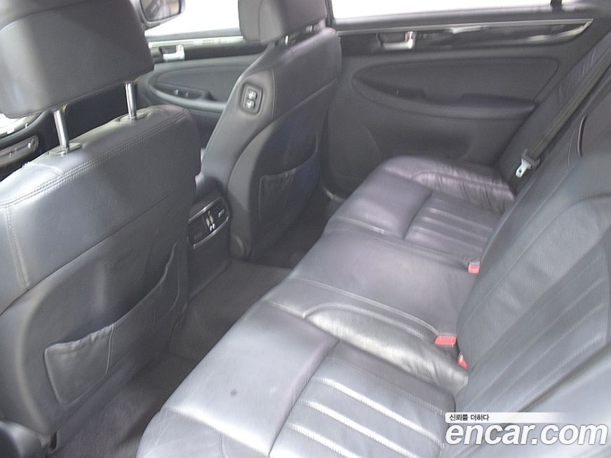 Hyundai Genesis 2012