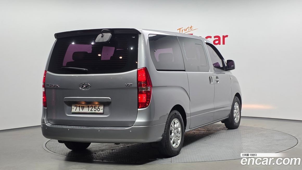 Hyundai Starex 2016
