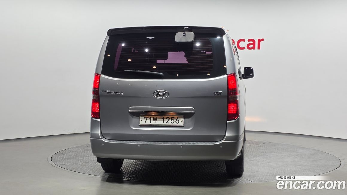Hyundai Starex 2016