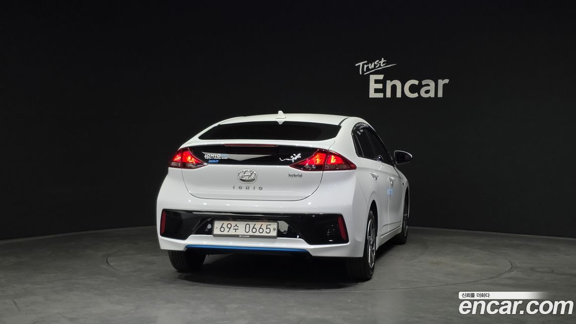 Hyundai Ioniq 2016