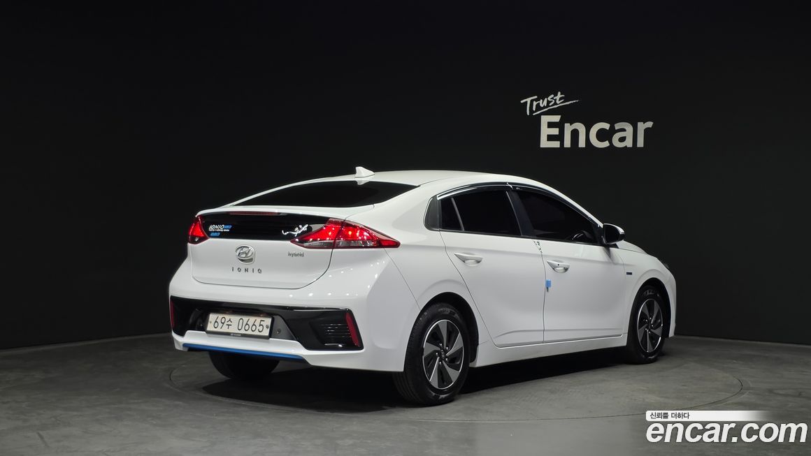 Hyundai Ioniq 2016