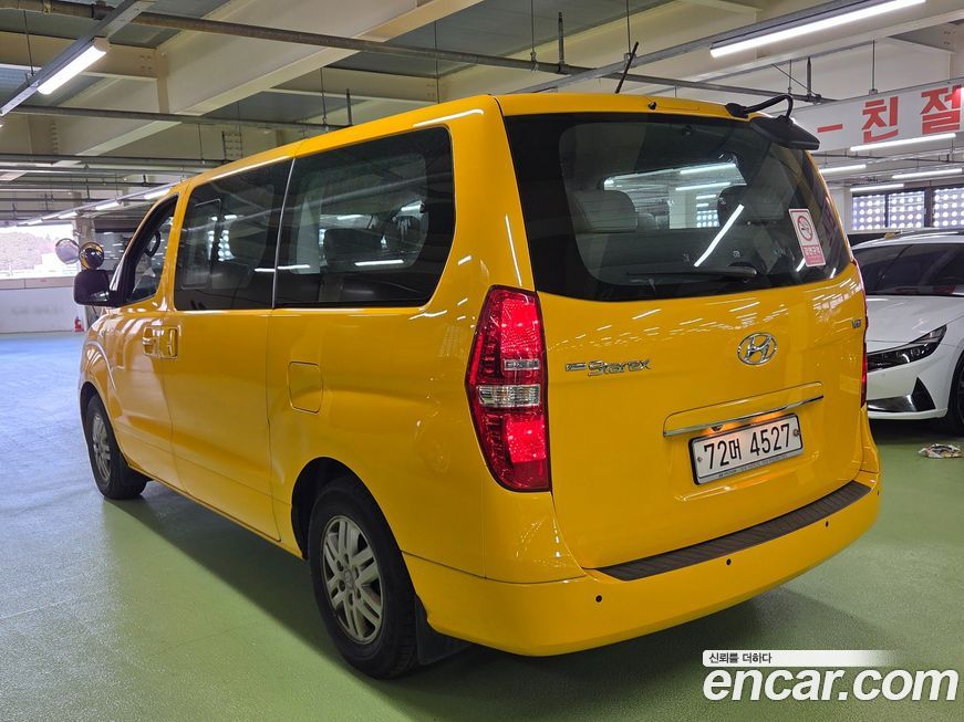 Hyundai Starex 2018