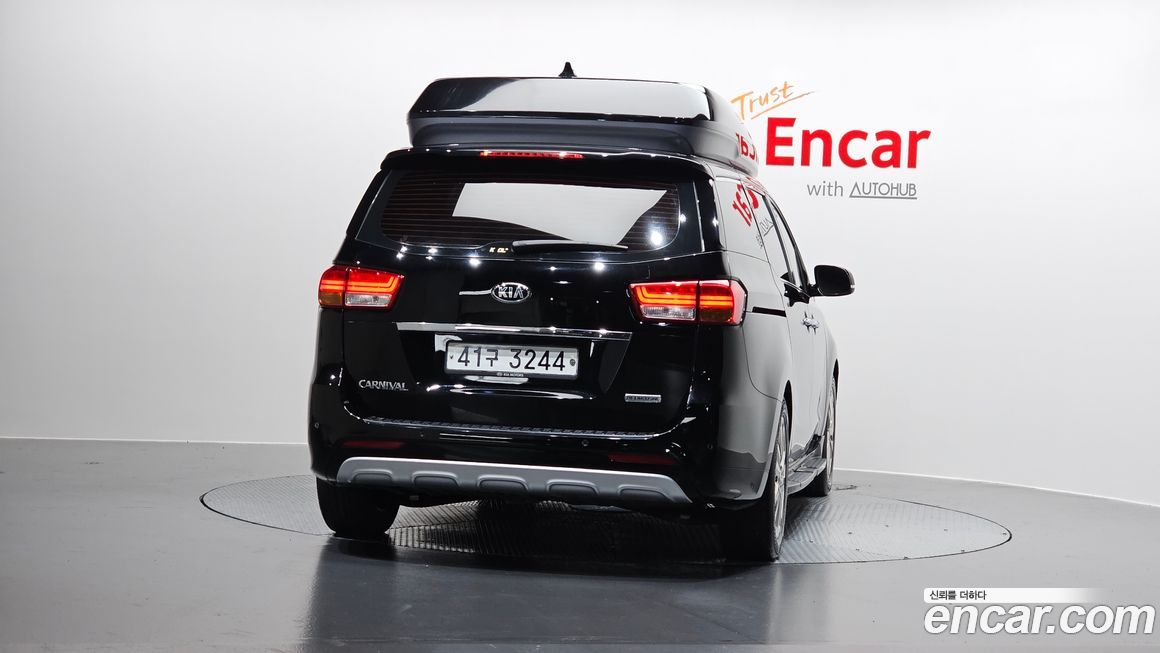 Kia Canival 2015