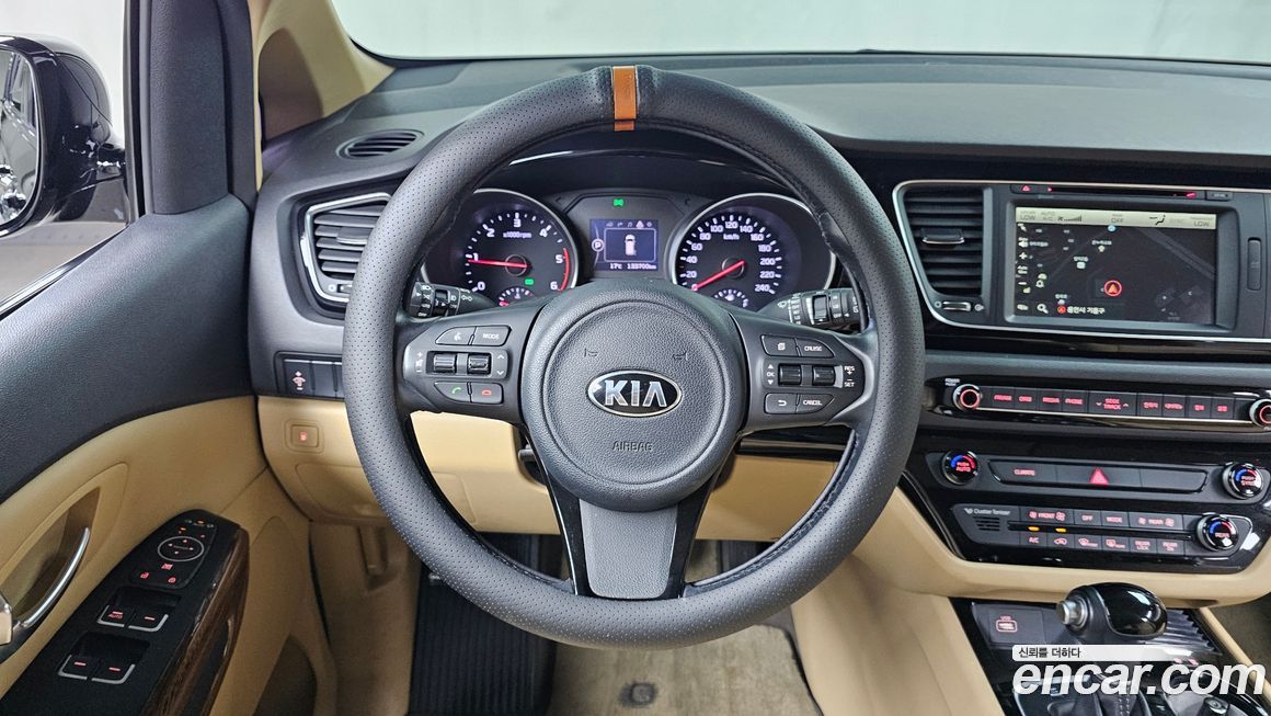 Kia Canival 2015