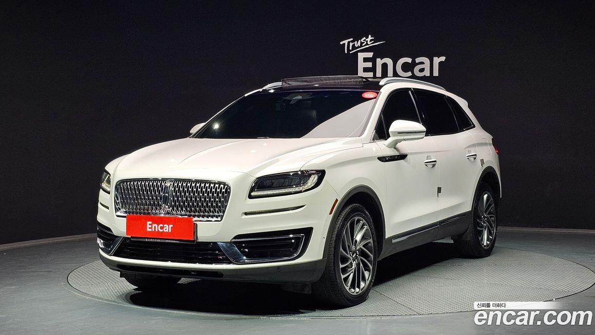 Lincoln Nautilus 2020