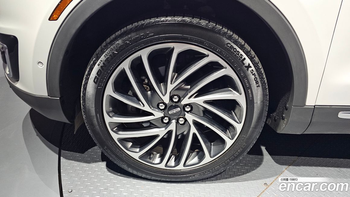 Lincoln Nautilus 2020