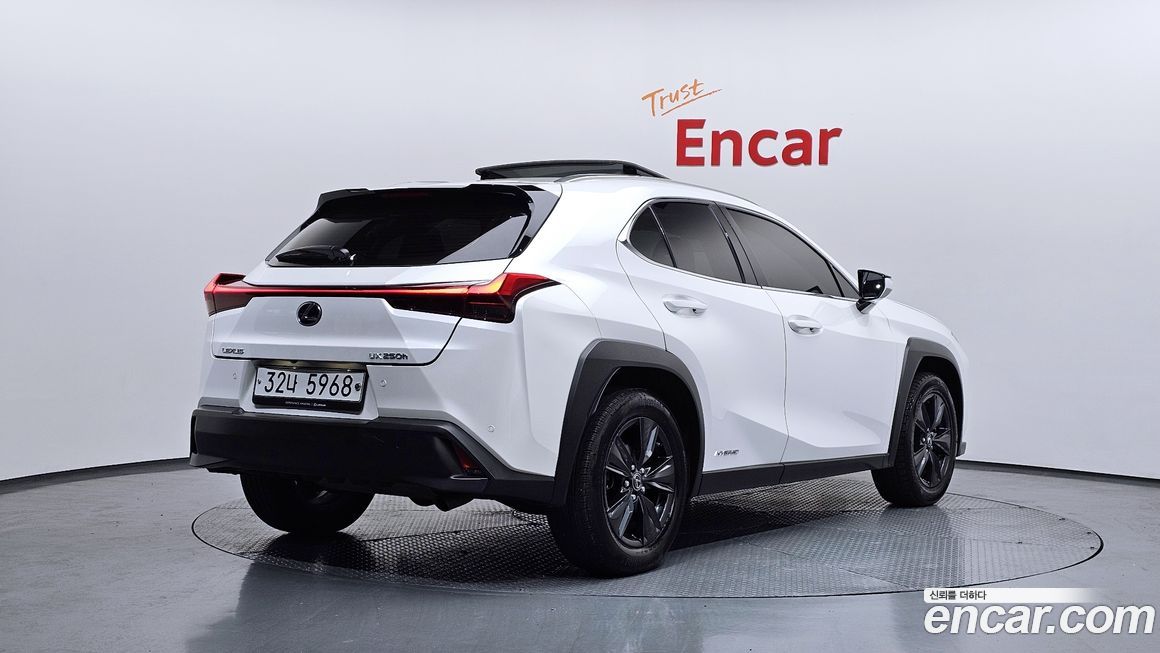 Lexus UX 2019