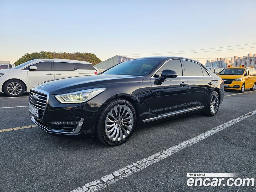 Genesis EQ900 2018
