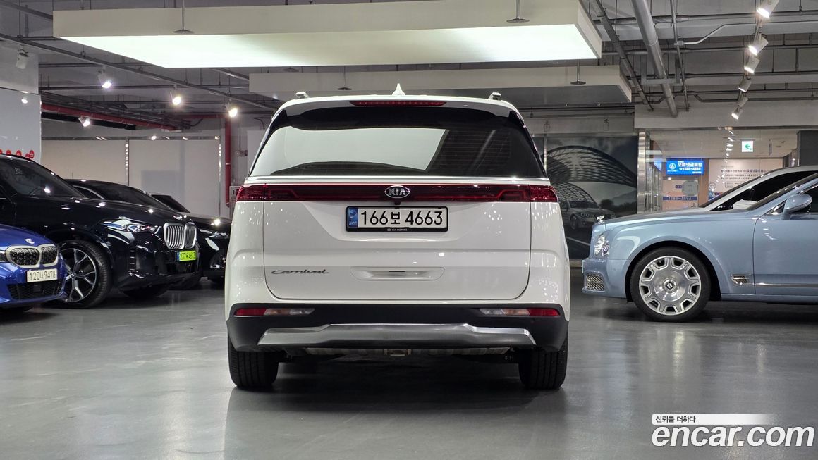 Kia Canival 2021