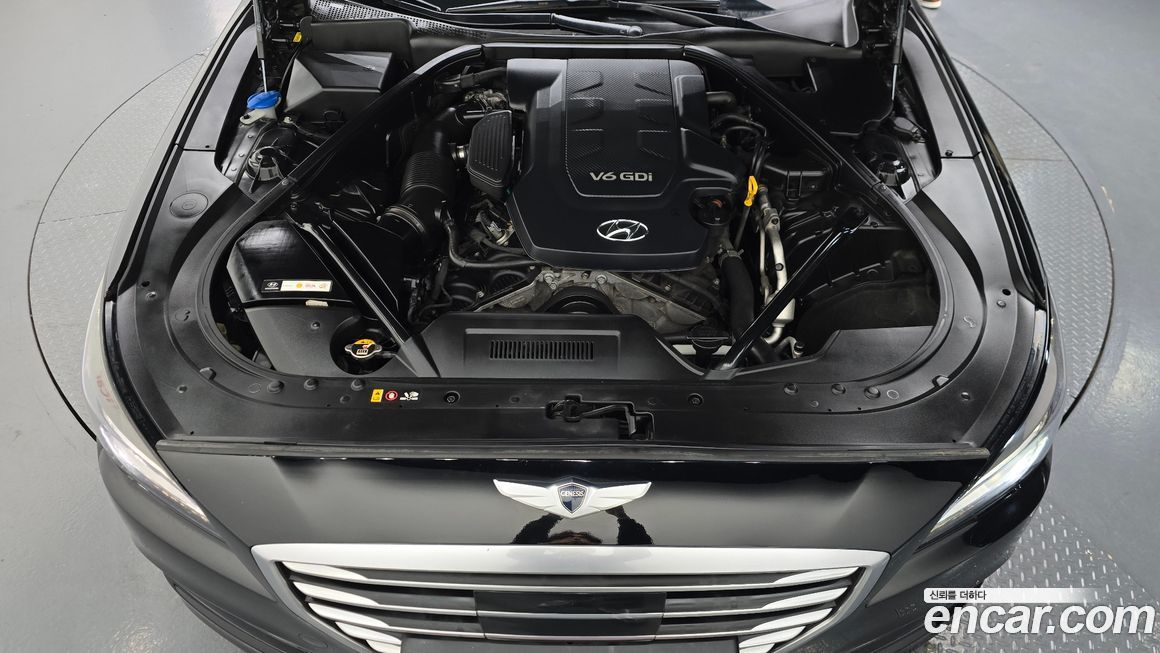 Hyundai Genesis 2015