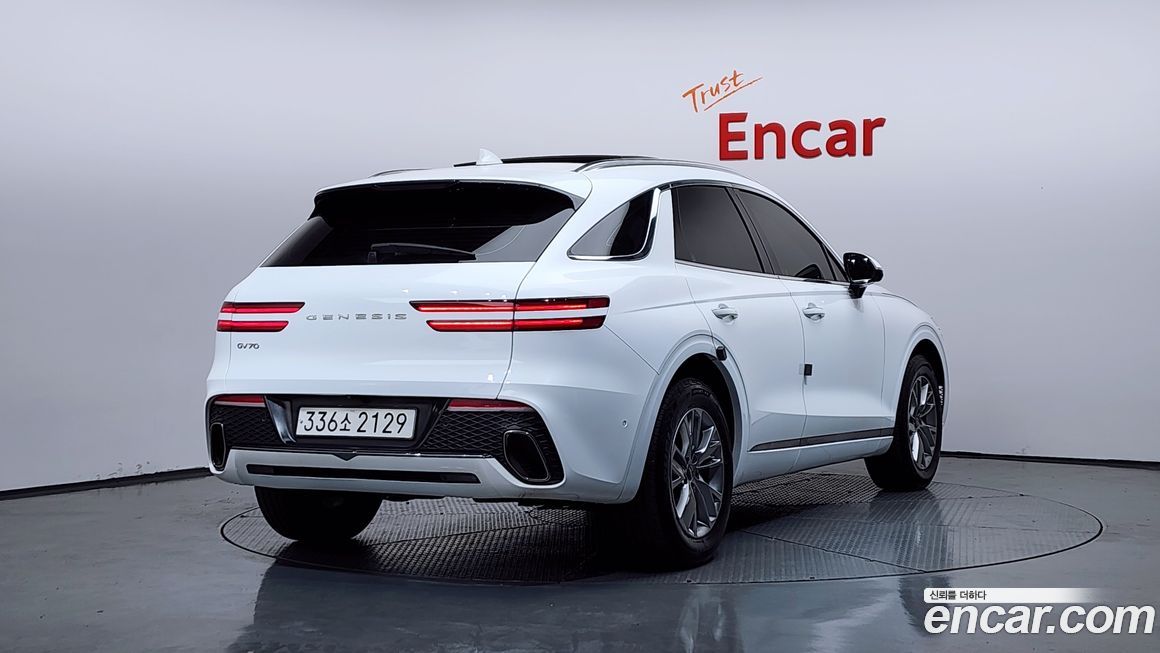 Genesis GV70 2022