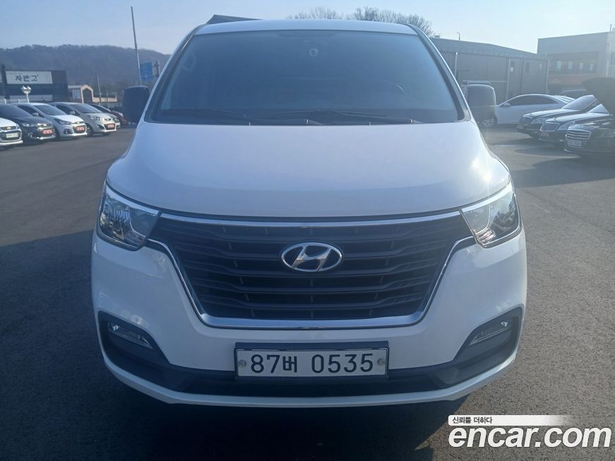 Hyundai Starex 2021
