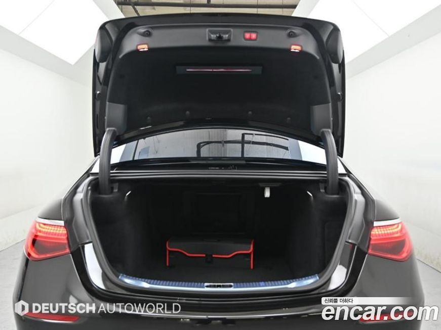 Mercedes-Benz S-Class 2022