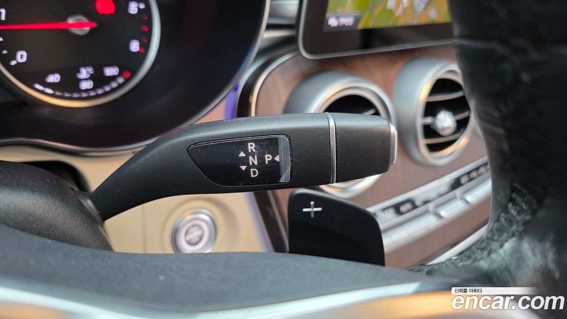 Mercedes-Benz C-Class 2019