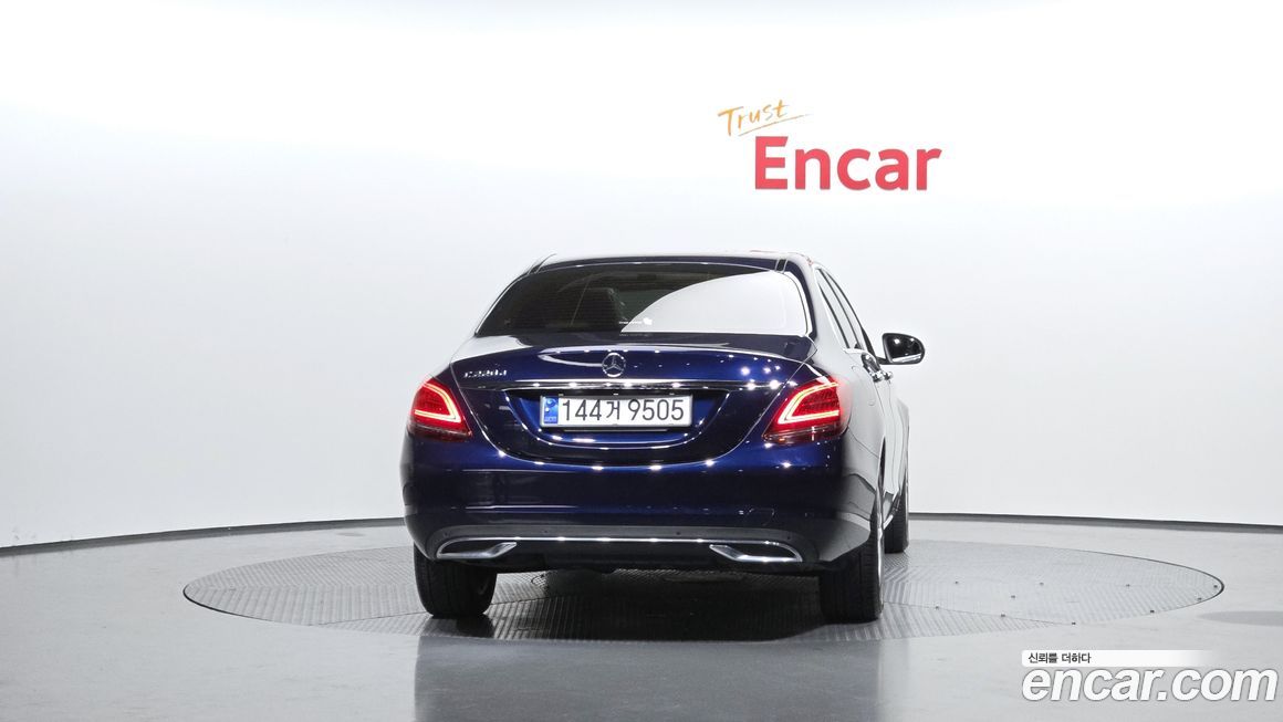 Mercedes-Benz C-Class 2019