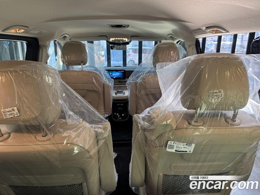 Mercedes-Benz V-Class 2025