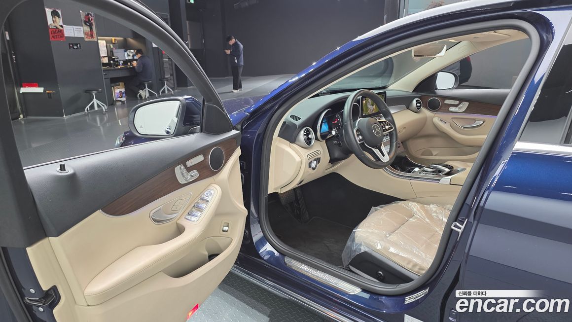 Mercedes-Benz C-Class 2019