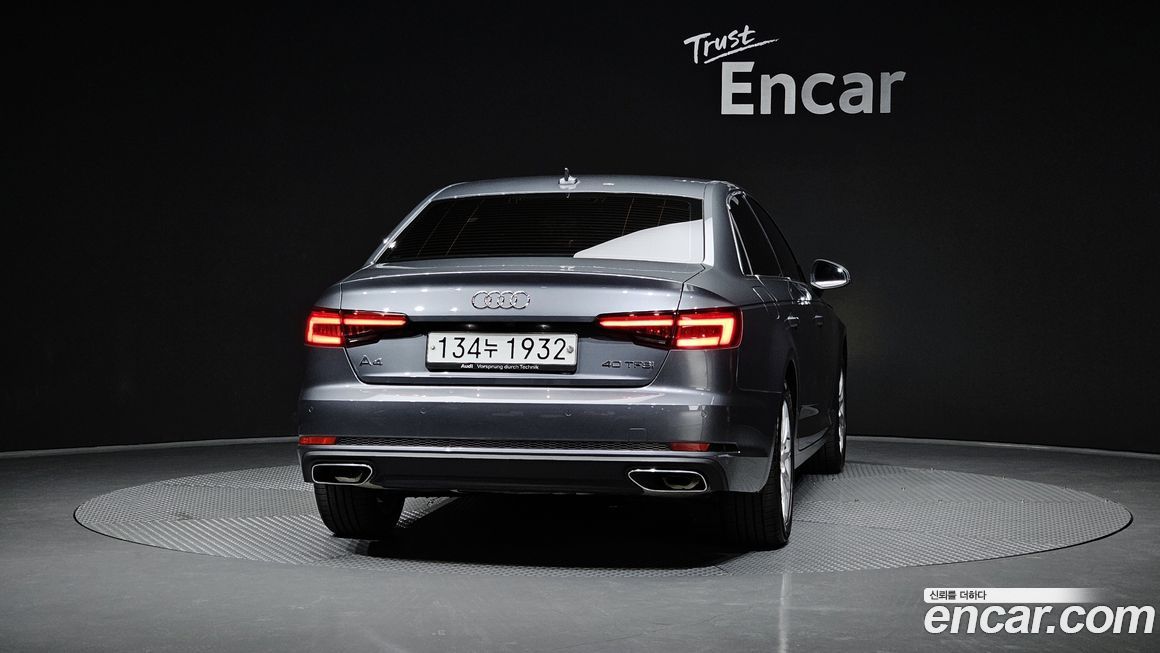 Audi A4 2019