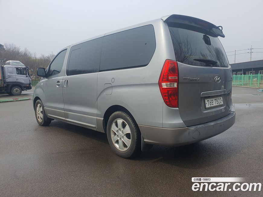 Hyundai Starex 2011