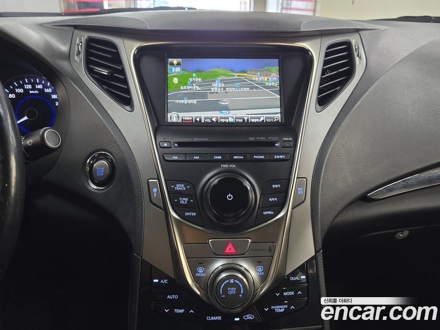 Hyundai Grandeur 2012