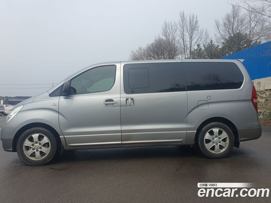 Hyundai Starex 2011