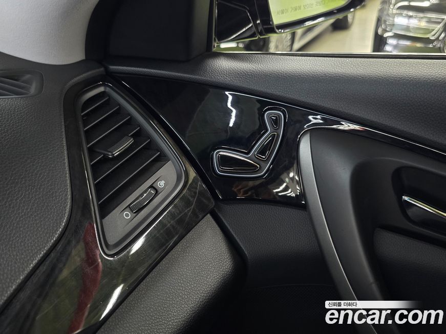 Hyundai Grandeur 2012