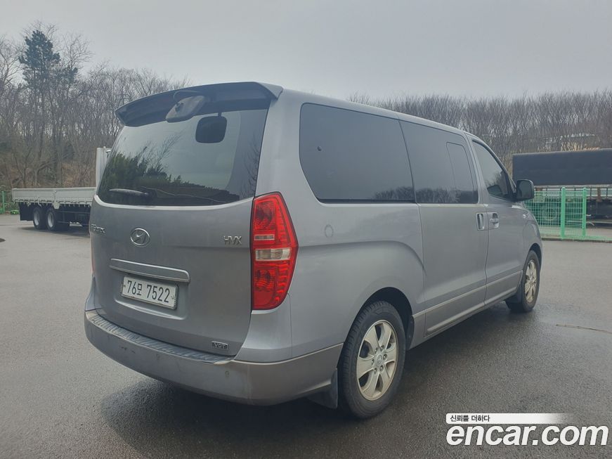 Hyundai Starex 2011