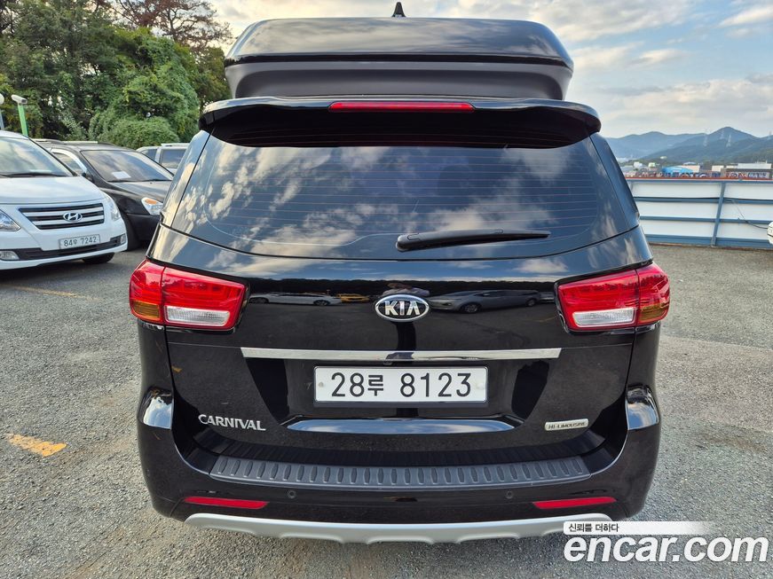 Kia Canival 2016