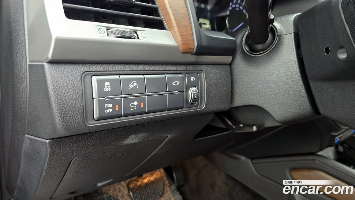 KG_Mobility_Ssangyong Rexton 2018