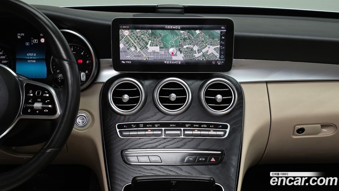 Mercedes-Benz C-Class 2019