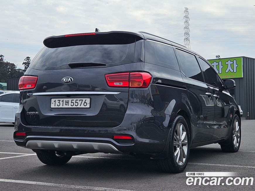 Kia Canival 2019