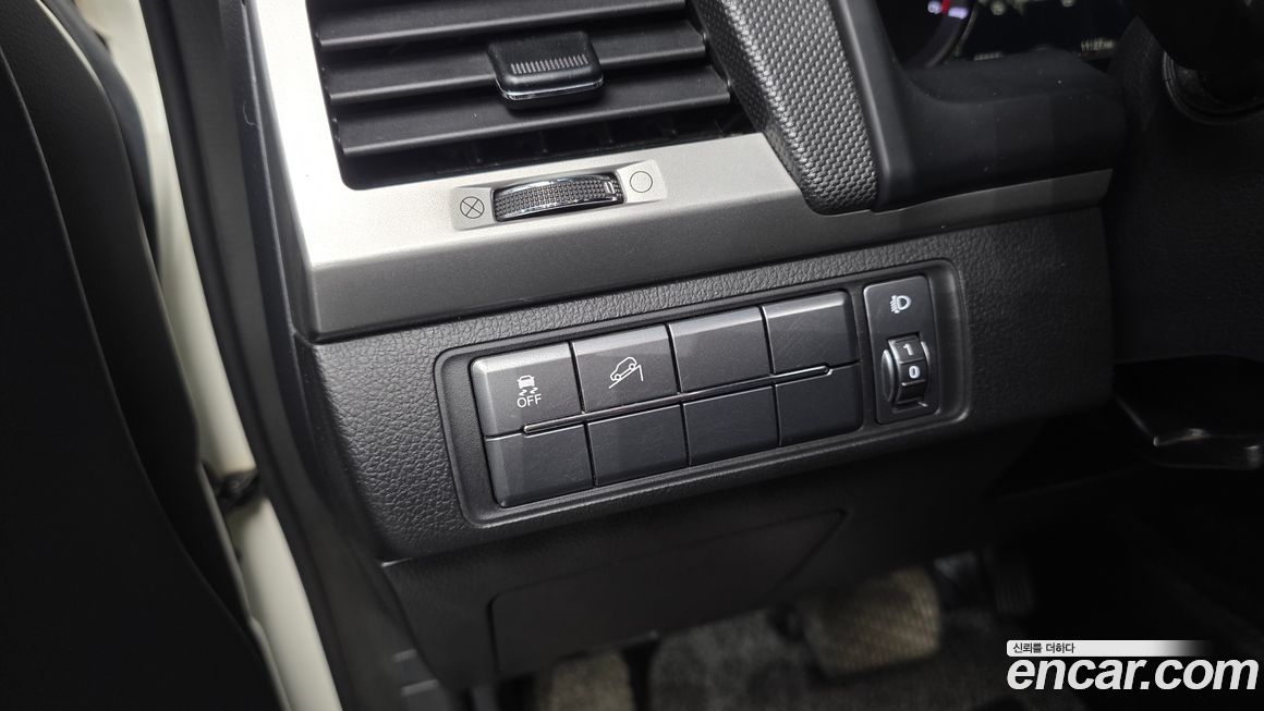 KG_Mobility_Ssangyong Rexton 2018