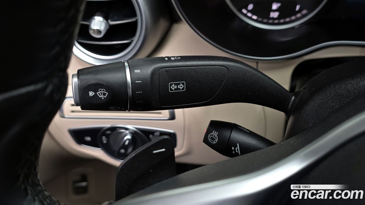 Mercedes-Benz C-Class 2019