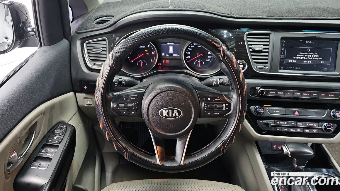 Kia Canival 2019