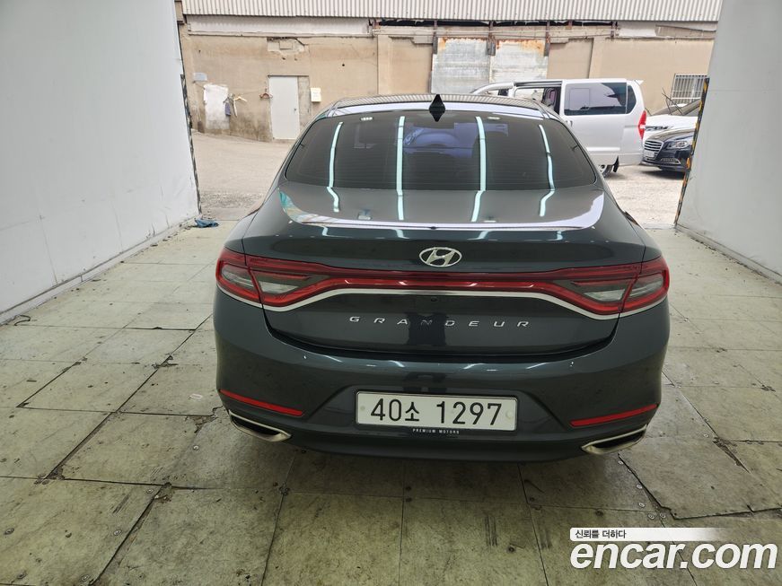 Hyundai Grandeur 2017
