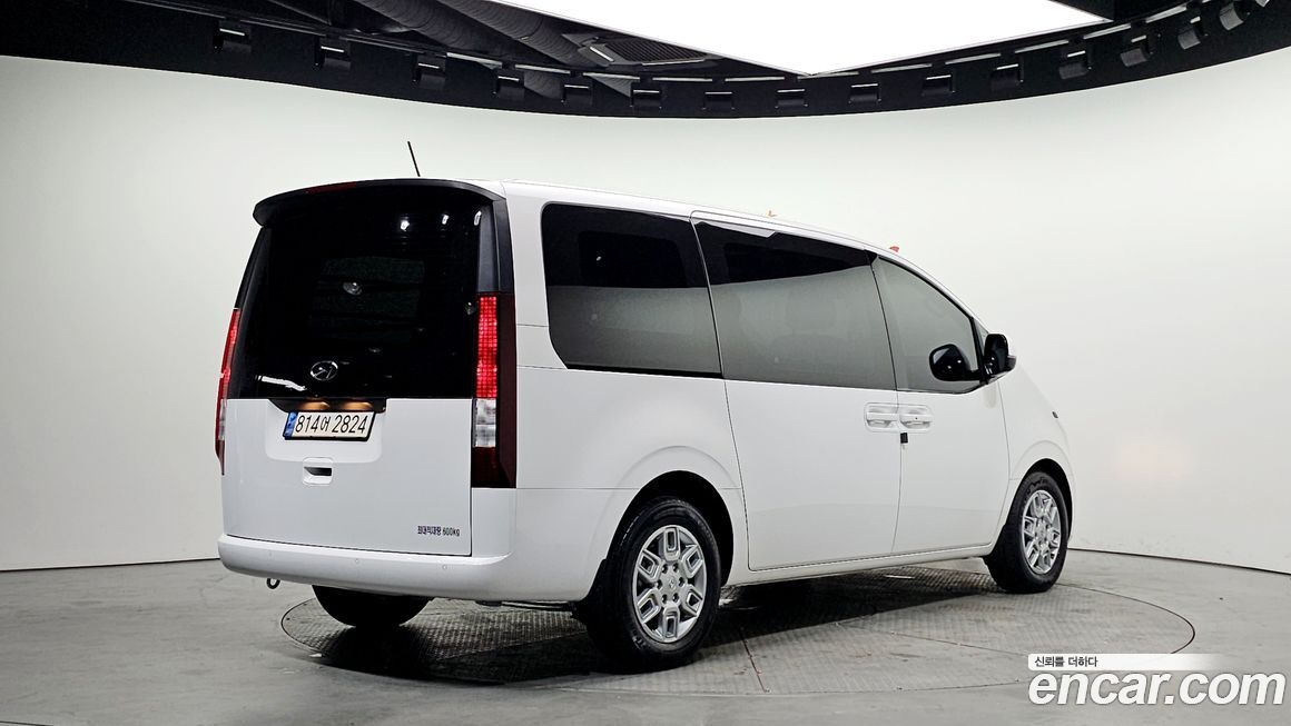Hyundai Staria 2022