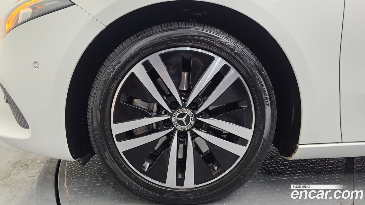 Mercedes-Benz A-Class 2021