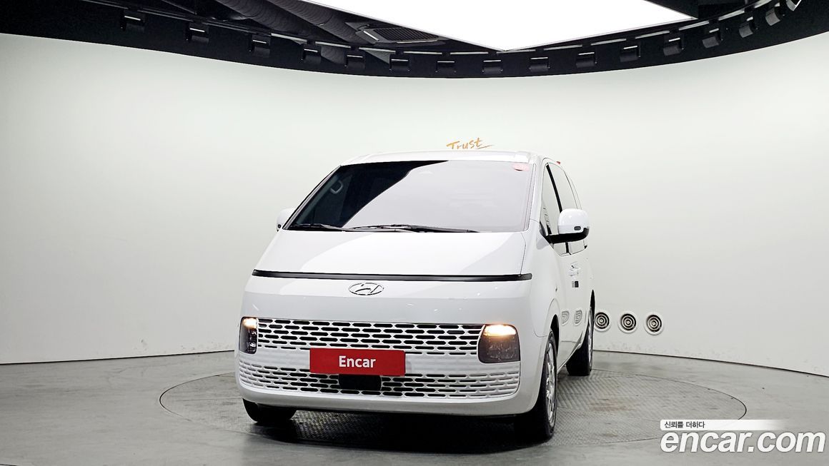 Hyundai Staria 2022