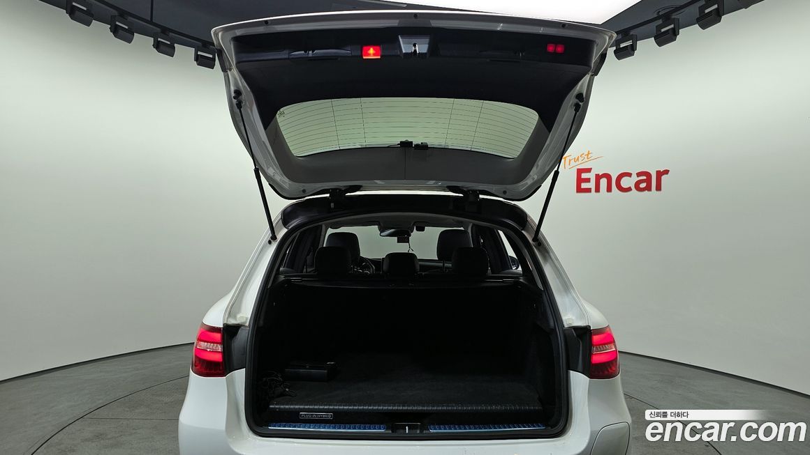 Mercedes-Benz GLC-Class 2018