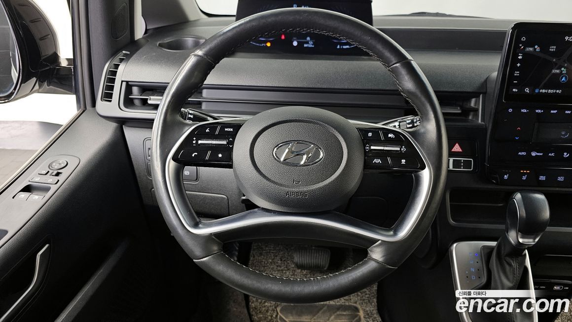 Hyundai Staria 2022